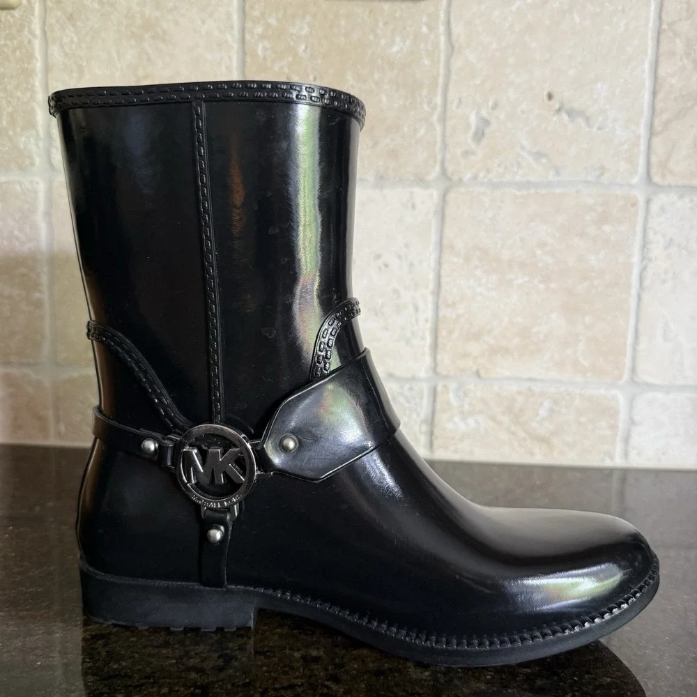 Michael Kors FULTON HARNESS Black Rain Bootie Ankle Boots Shoes US 8